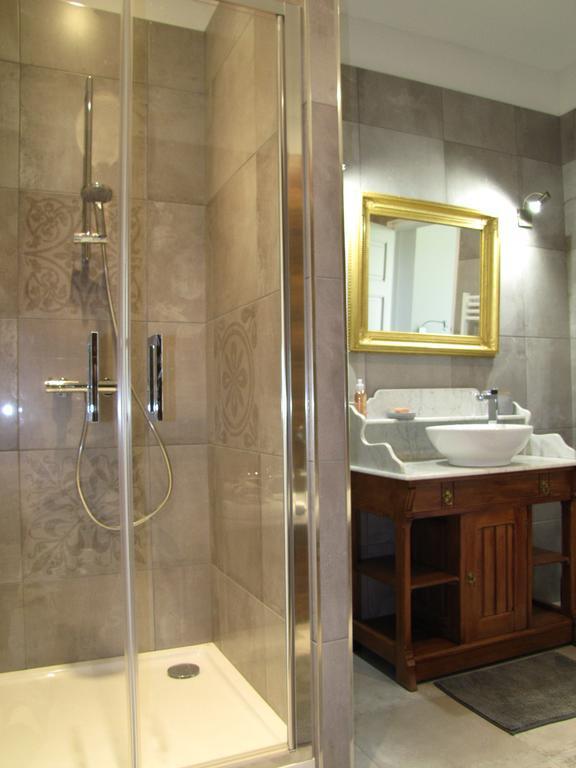 Le Clos des Roseaux Chorey-les-Beaune Chambre photo