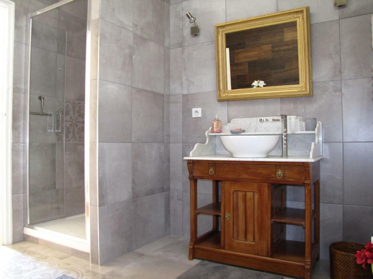 Le Clos des Roseaux Chorey-les-Beaune Chambre photo